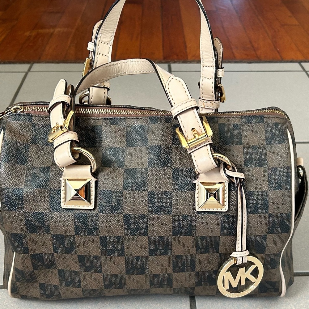 Used MICHAEL KORS Checkerboard GREYSON SATCHEL BAG - Picture 10 of 12